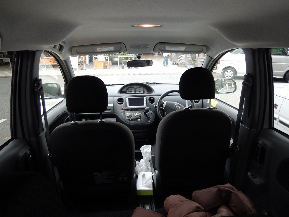 [Toyota-Sienta_085.jpg]
