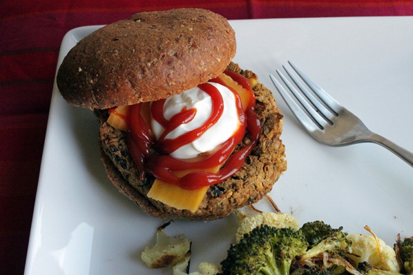 [1-Veggie-Burger-14.jpg]