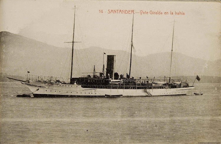 El yate GIRALDA. Lugar y fecha indeterminados. Foto Antonio Padrón Albornoz. Universidad de la Laguna. Postal.jpg