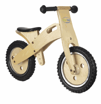 FOR TODDLERS
Instead of using training wheels, toddlers use their feet to propel the Smart Balance Bike. This model is made from renewable birch wood, formaldehyde-free glue, and nontoxic paints and lacquer.