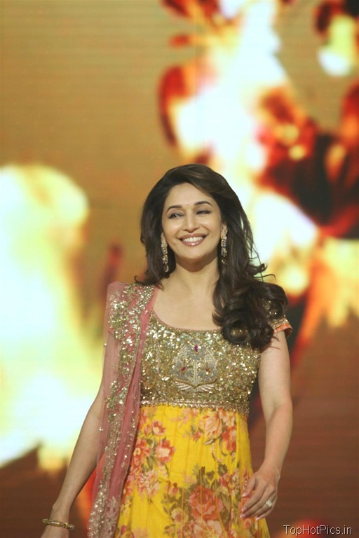 Madhuri Dixit Latest Pics in Cute Dress 9