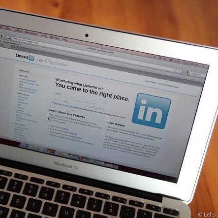 [size_590_linked-in-lapto%255B4%255D.jpg]