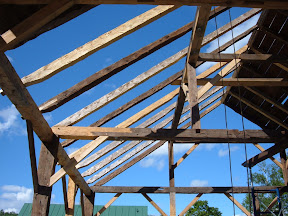 A lintel was used to strengthen one of the purlin plates.