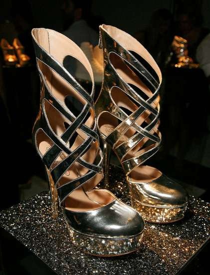 [Alejandro-Ingelmo-Spring-2012-Shoes-%255B1%255D.jpg]