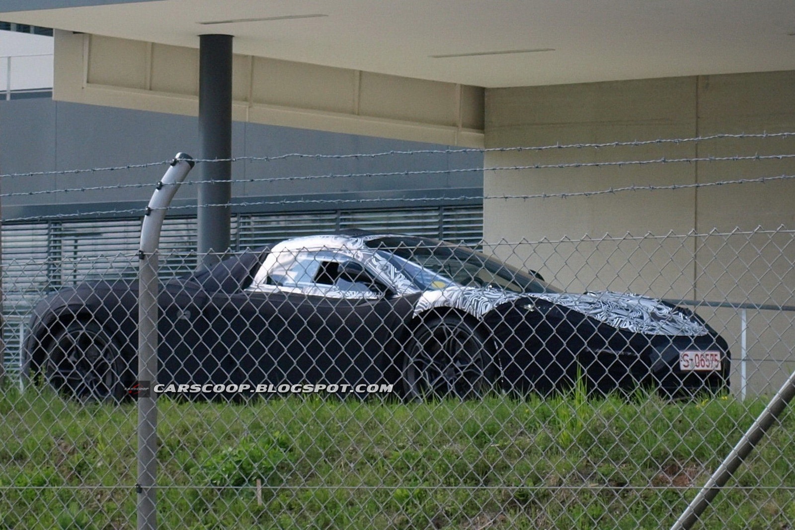 [New-McLaren-F1-1%255B3%255D%255B2%255D.jpg]