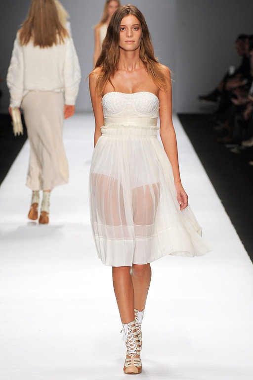 [vanessa-bruno-spring-2013-18%255B4%255D.jpg]