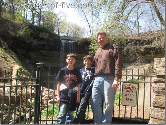 Base of the Minnehaha Falls plunge pool from the LEGAL vantage point!