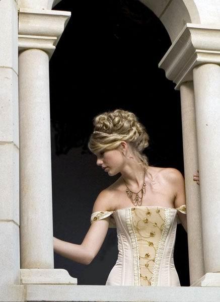 Taylor Swift love story Taylor Swift love story haircut