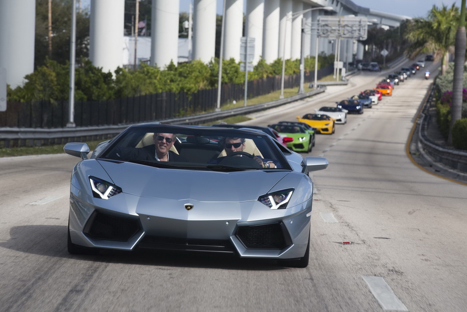 [Lamborghini-Aventador-Roadster-Miami-Launch-3%255B4%255D.jpg]