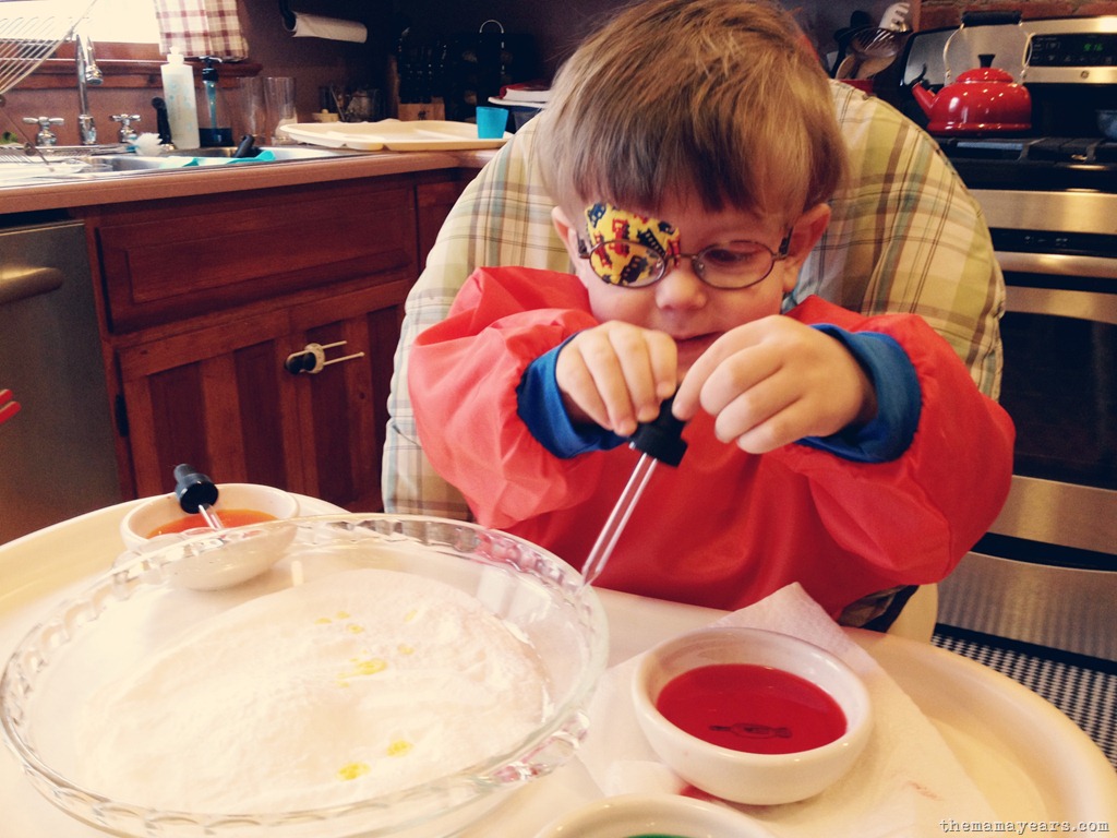 [fun%2520with%2520food%2520coloring%2520feb%25202013%25202%255B4%255D.jpg]