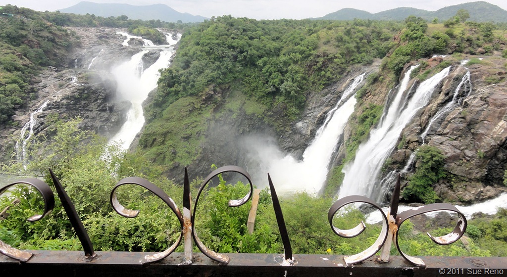 [SueReno_Shivanasamudra-Falls-91%255B1%255D.jpg]