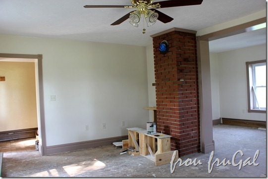 Living Room IMG_4535-001