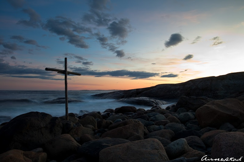 Cross by the sea