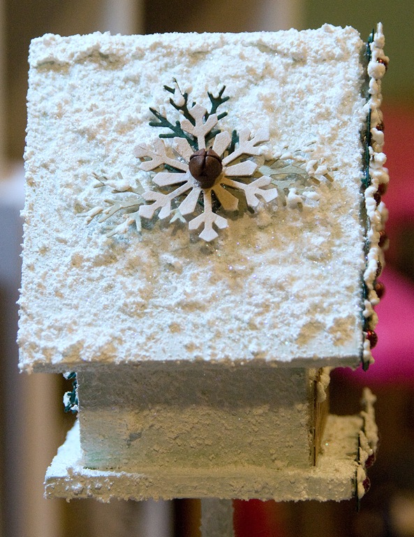 [DPK_AlteredBirdhouse_side%255B3%255D.jpg]