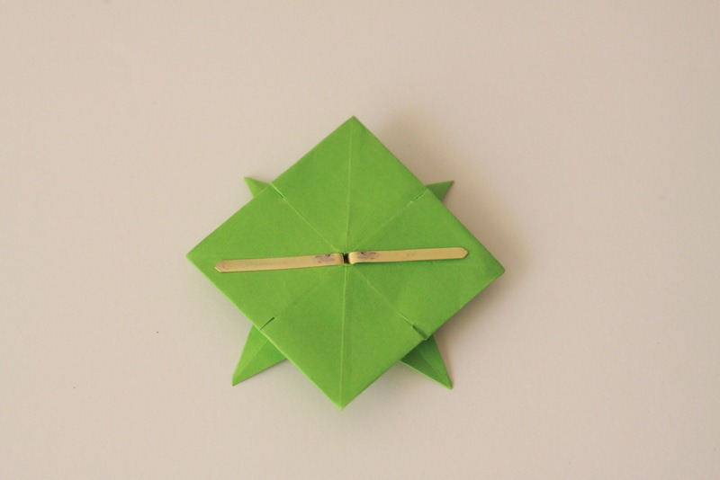 [Origami%2520Wreath%2520Tutorial%2520%252811%2529%255B5%255D.jpg]