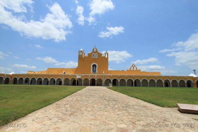 [037_Izamal__Mosteiro17.jpg]