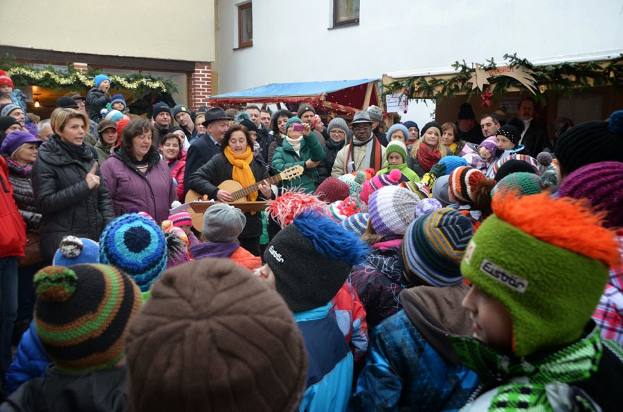 Adventmarkt_St_Osw_10.jpg