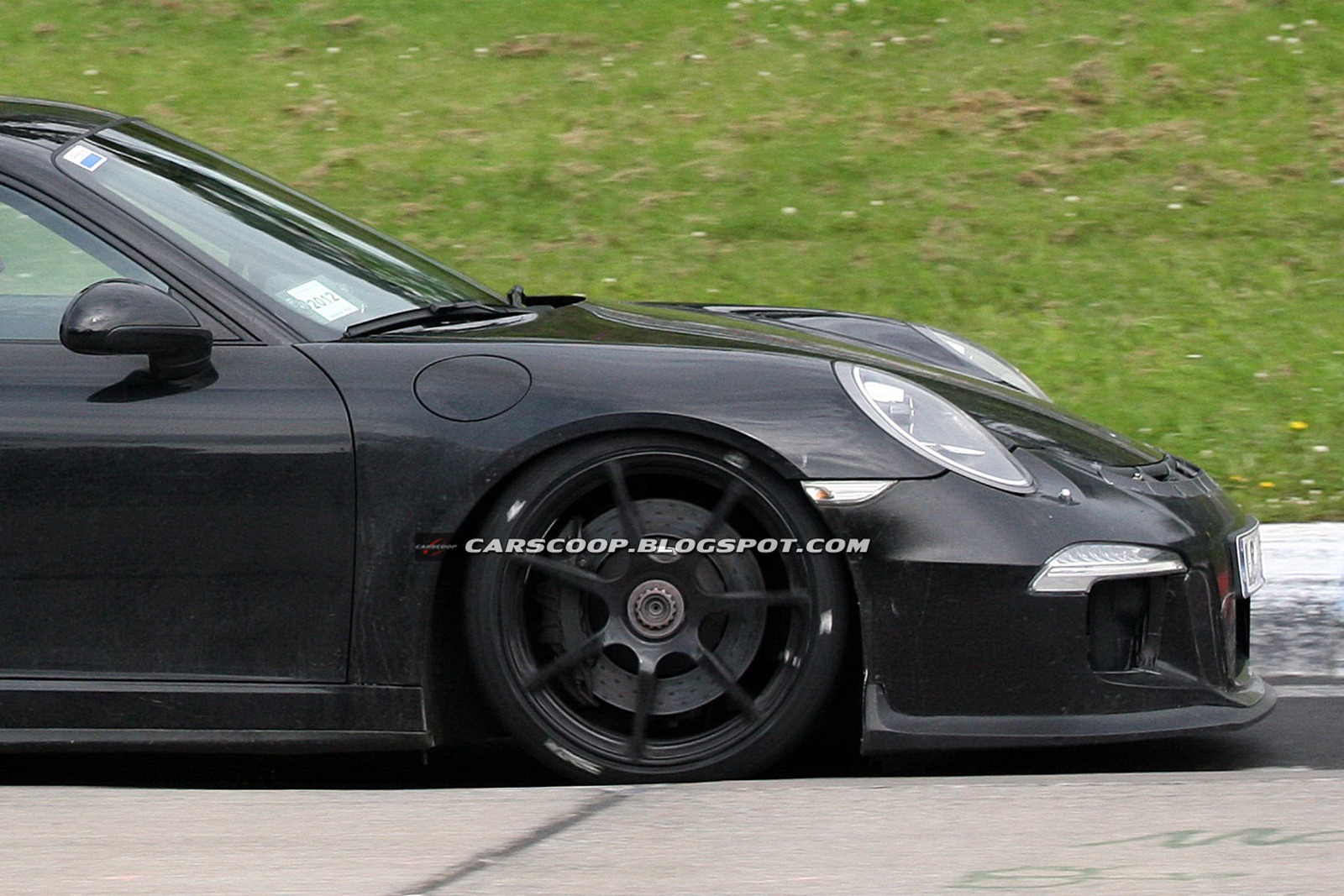 [New-Porsche-911-GT3-2013-09%255B7%255D.jpg]
