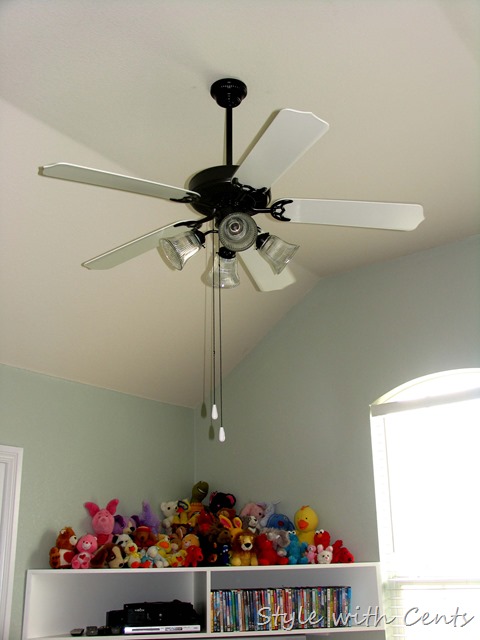 Creating an Inexpensive Playroom from Style with Cents www.stylewithcents.blogspot.com 4 Creating an Inexpensive Playroom from Style with Cents www.stylewithcents.blogspot.com 4