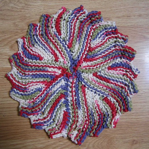 [knit-round-dishcloth-1%255B2%255D.jpg]