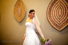 Fotos do evento Casamento Carolina e Maurício. Foto numero 21 do estudio L&D Producoes, do Rio de Janeiro, RJ. Andressa Lima e equipe fazem fotos de casamento (fotografias de casamentos), fotos de making-of (making of de noiva), fotos de eventos sociais, fotos de casal (ensaios fotograficos de e-session), videos de casamento (filmagem de casamentos), videos de making-of e videos de eventos sociais. Fotojornalismo e videojornalismo no Rio de Janeiro, RJ. fotos casamento rio de janeiro fotografias casal rj foto eventos noiva ensaio fotografico galeria noivas fotografo evento casar retrato fotografía modelos casamentos fotografos bolo no penteados fotograficos book fotografia