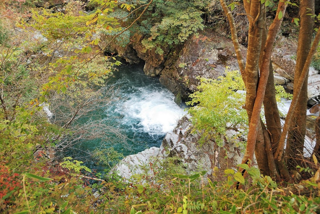 小川の大滝