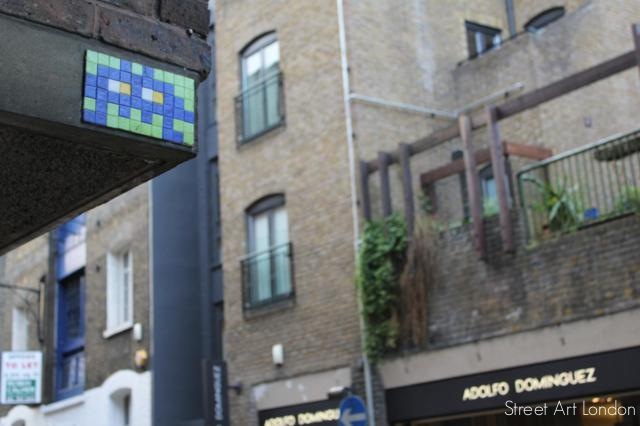 [Invader%2520Street%2520Art%2520London%25206%255B4%255D.jpg]