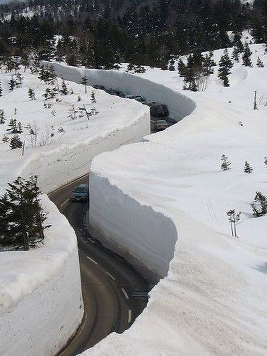Snow-Canyon- Roads-Japan-02