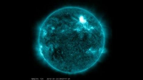 [016724-470-eruzione_solare_nasa%255B4%255D.jpg]