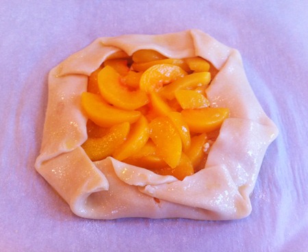 peach galette before baking