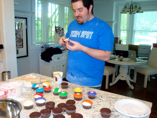 Spot's cupcakes are coming together