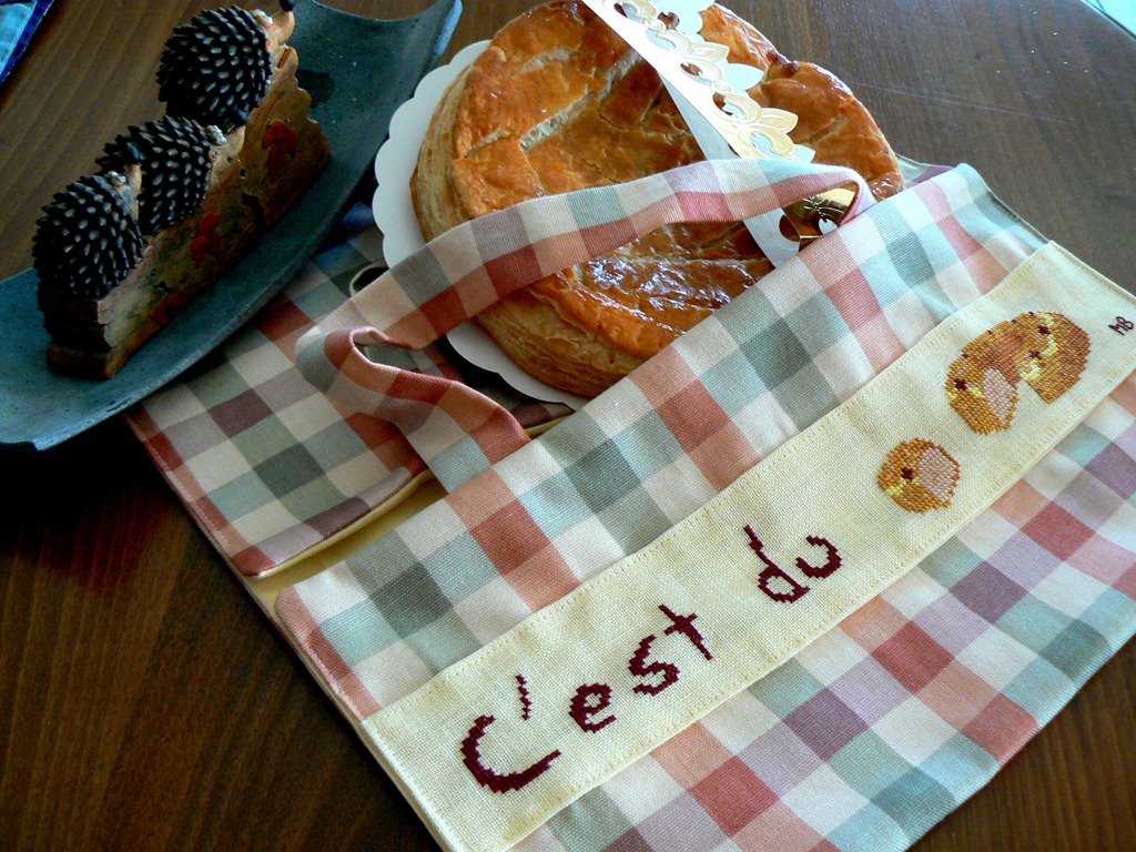 [C%2527est%2520du%2520g%25C3%25A2teau%252015-01-2012%252011-18-28%255B5%255D.jpg]