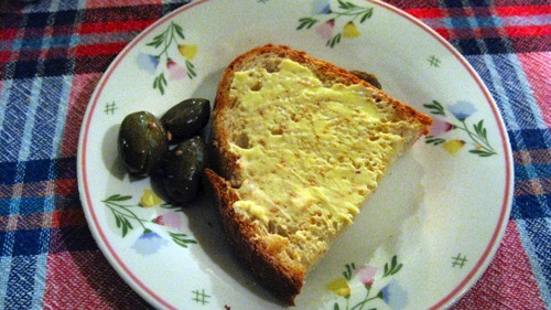 Toast and olives Toast and olives