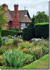 Wightwick gardens