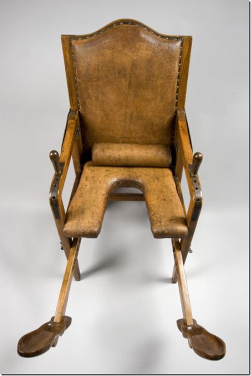 ancient_birthing_chairs_helped_women_during_childbirth_640_11