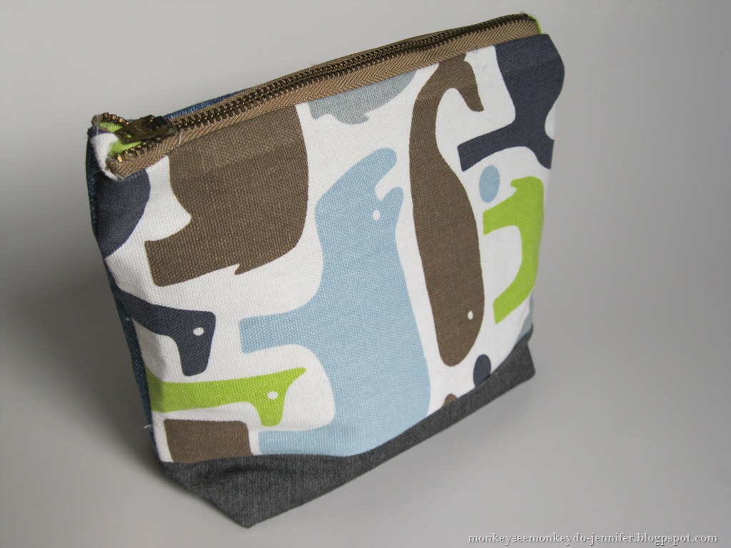 [zippered-pouch-33.jpg]