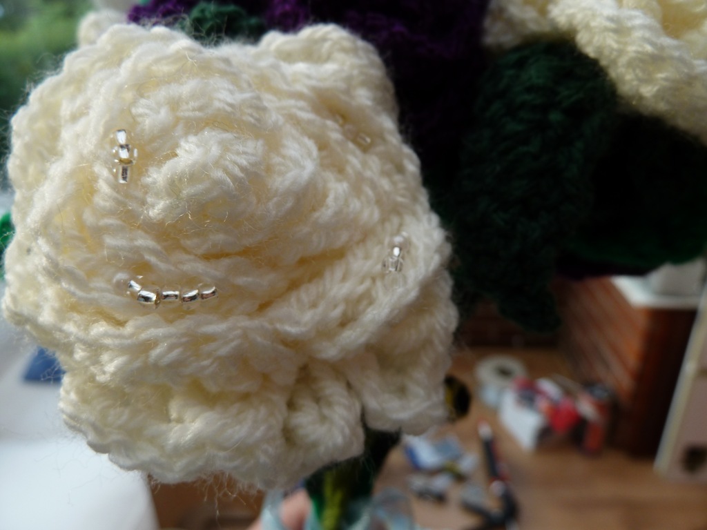 [Crochet-Flower-Bouquets-313.jpg]