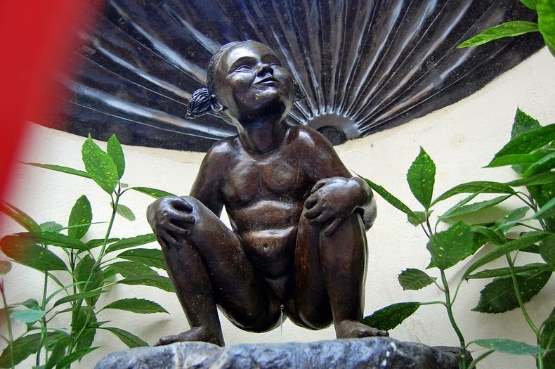 manneken-pis-family-5