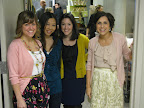 I had the chance to give the bloggers a tour backstage, it was so much fun to have them at the show. I had the chance to give the bloggers a tour backstage, it was so much fun to have them at the show.