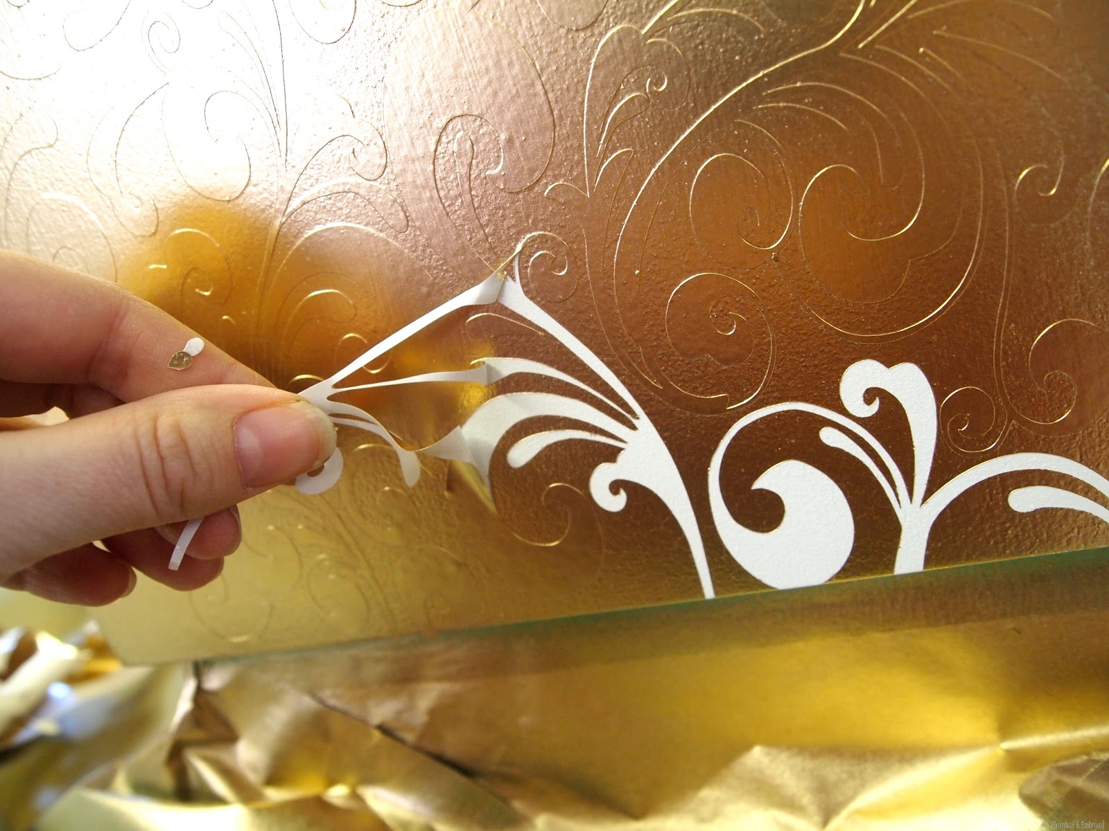 [Using%2520vinyl%2520as%2520a%2520stencil%2520%257BSawdust%2520and%2520Embryos%257D%255B3%255D.jpg]