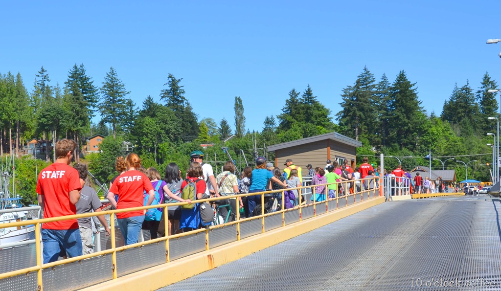 [walking%2520off%2520ferry%255B8%255D.jpg]