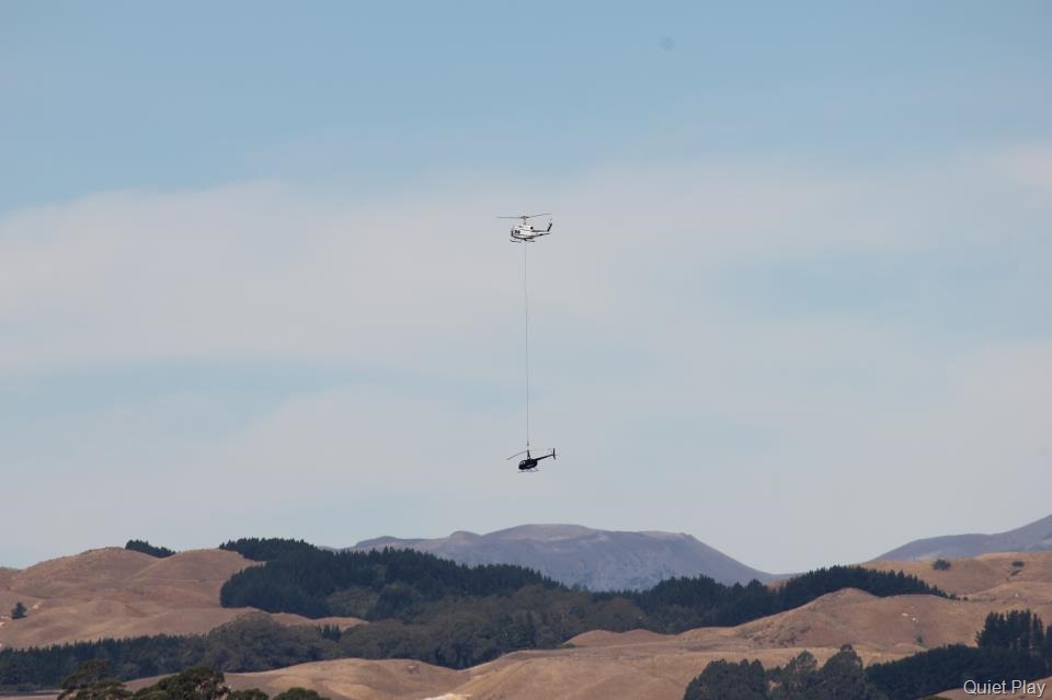 [Towing%2520the%2520heli%25202%255B5%255D.jpg]