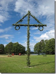 450px-Midsommarstång 450px-Midsommarstång