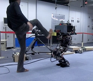 Bipedal-Robot_thumb%255B5%255D Bipedal-Robot_thumb%255B5%255D