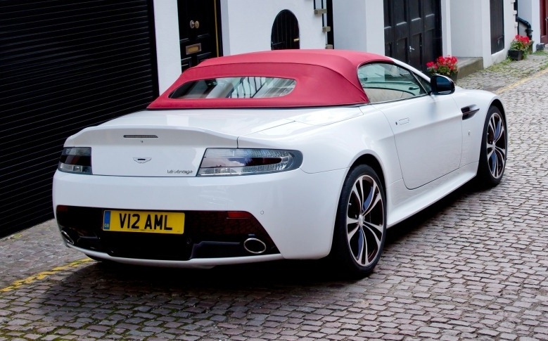 [astonmartinv12vantageroadster05%255B2%255D.jpg]