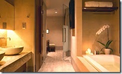 banner-pool-villa-suite-bathroom2