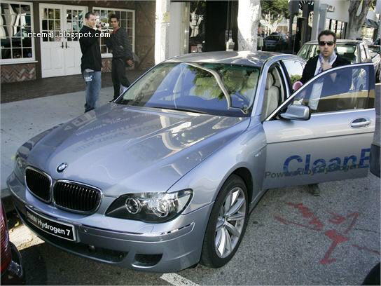 Image Dimension: 512x384 :: Your favorite Stars and there favorite Cars Your favorite Stars and there favorite Cars