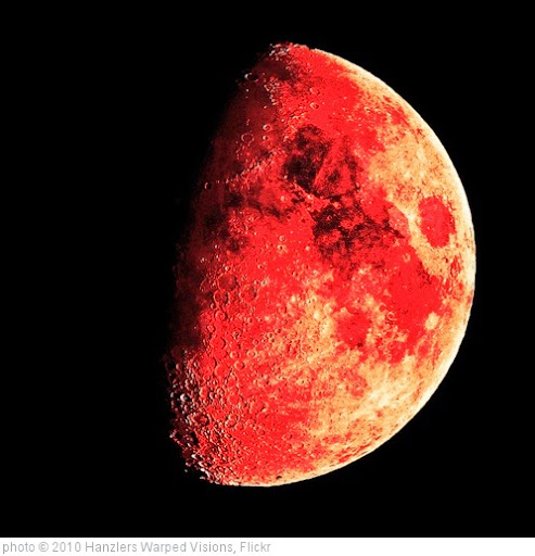 'Blood Moon' photo (c) 2010, Hanzlers Warped Visions - license: https://creativecommons.org/licenses/by/2.0/