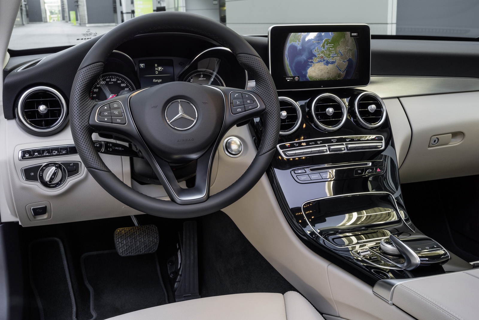 [2015-Mercedes-C-Class-68%255B3%255D.jpg]