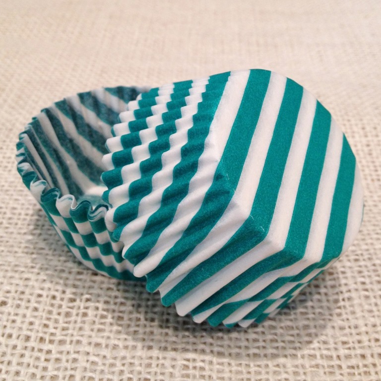 [Teal-Green-Striped-Cupcake-Liners7.jpg]